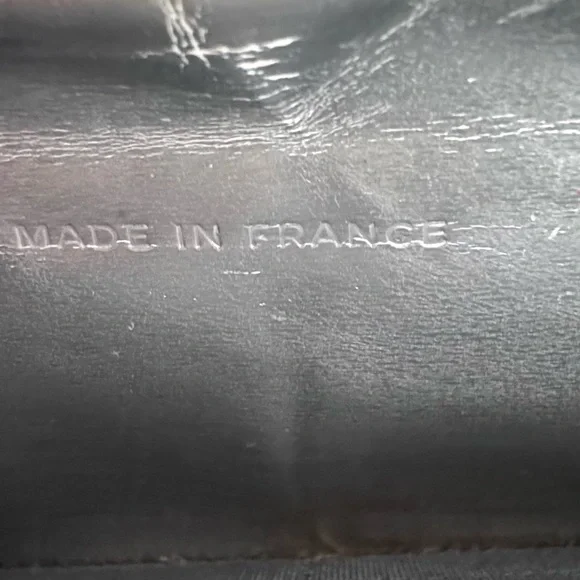 Chanel Silver Wallet - fair condition, quite a bit of wear - taking offers - Picture 8 of 10